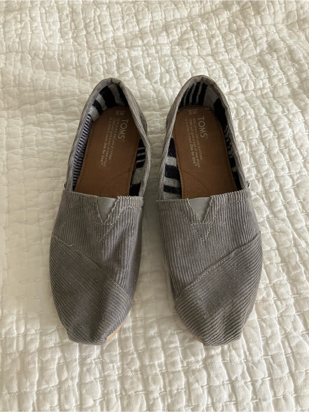 Women’s Toms shoes slip on grey corduroy size 8